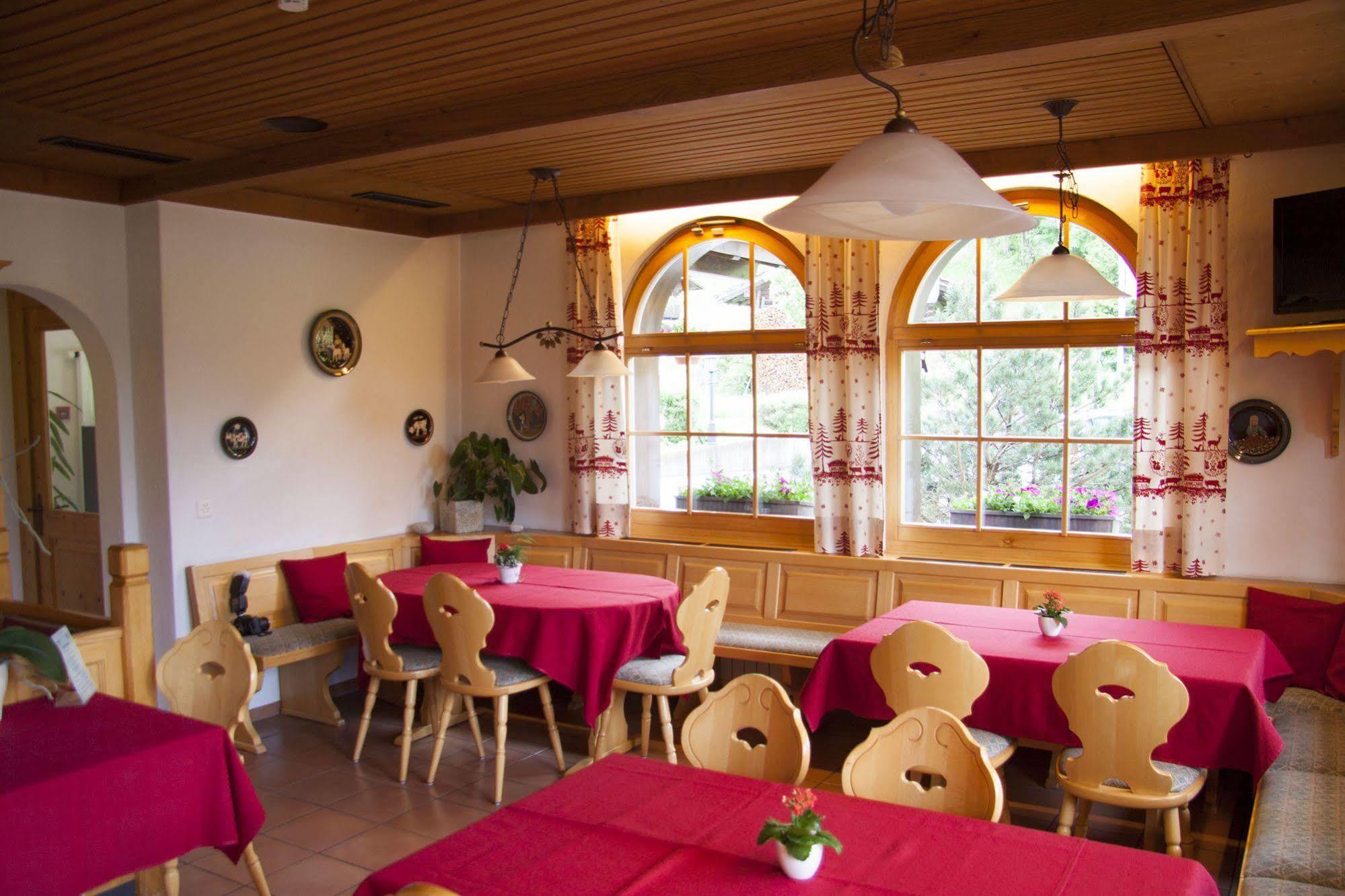 Hotel Simmenhof Ленк Екстериор снимка